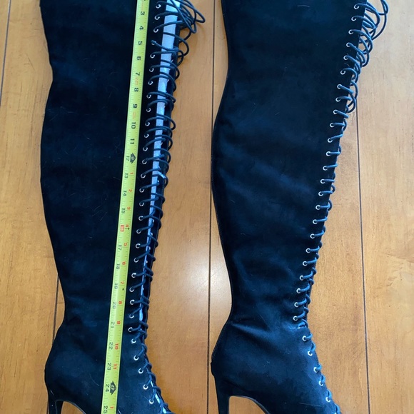 Sexy lace up, suede, open toe thigh-high boots. Thick-thigh friendly. Size 10. - Picture 2 of 6